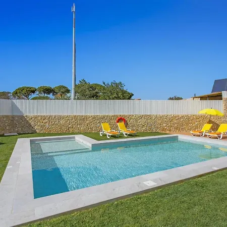 Quinta Dos Abacates By Vila Olhos de Agua (Albufeira)