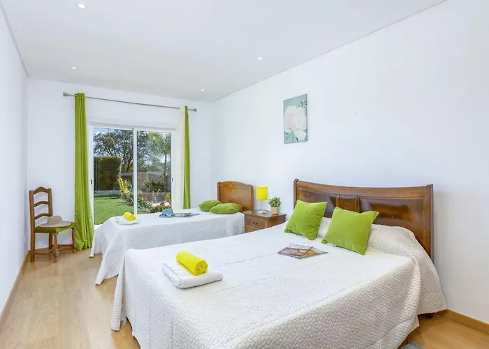 Quinta Dos Abacates By Olhos de Agua (Albufeira)