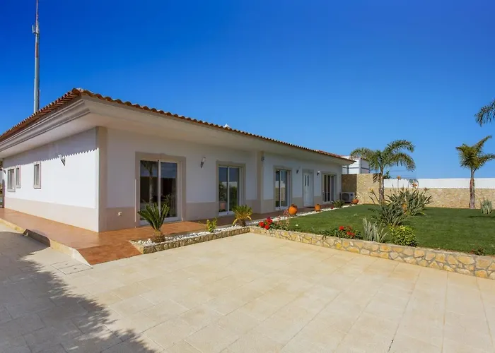 Villa Quinta Dos Abacates By Olhos de Agua (Albufeira)